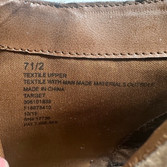 MOSSIMO SUEDE LEATHER FRINGE TAUPE LOW HEEL ANKLE BOOTS CREAM GREY BROWN Sz 7.5 - Picture 9 of 9